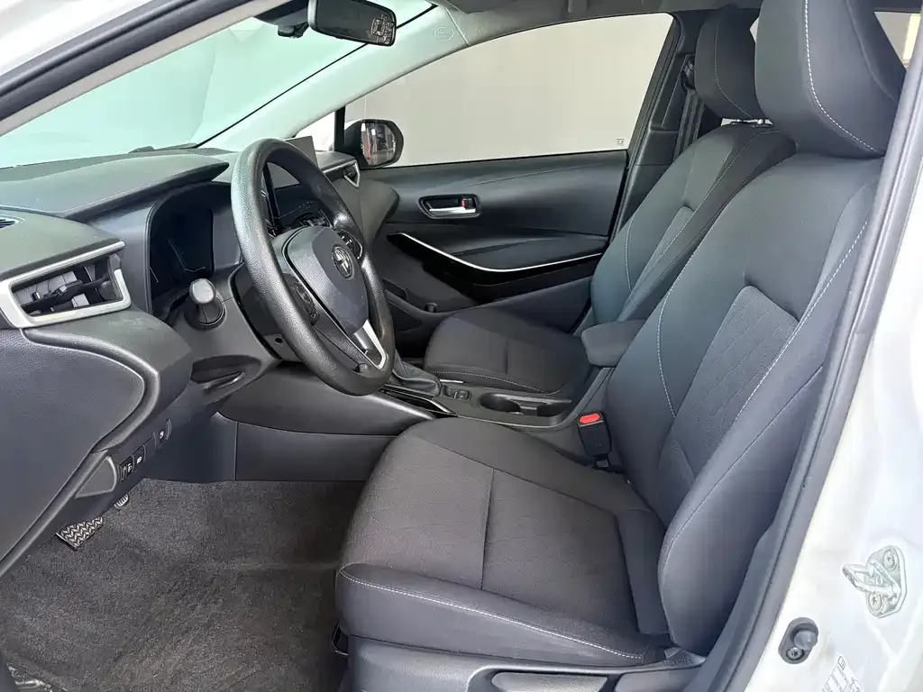 Toyota Corolla 2023 из CN, фото 8