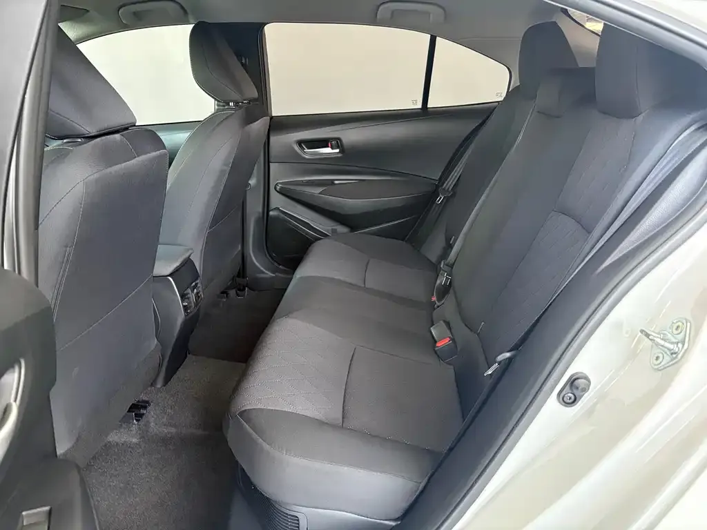 Toyota Corolla 2023 из CN, фото 5