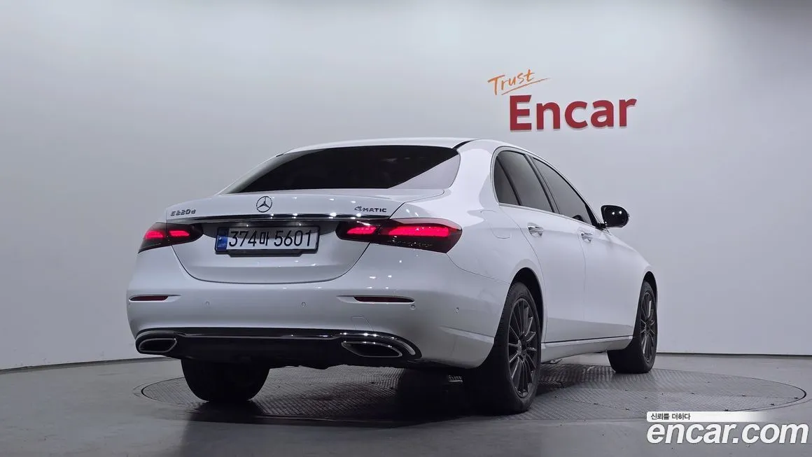 Mercedes-Benz E-Class 2022 из KR, фото 2