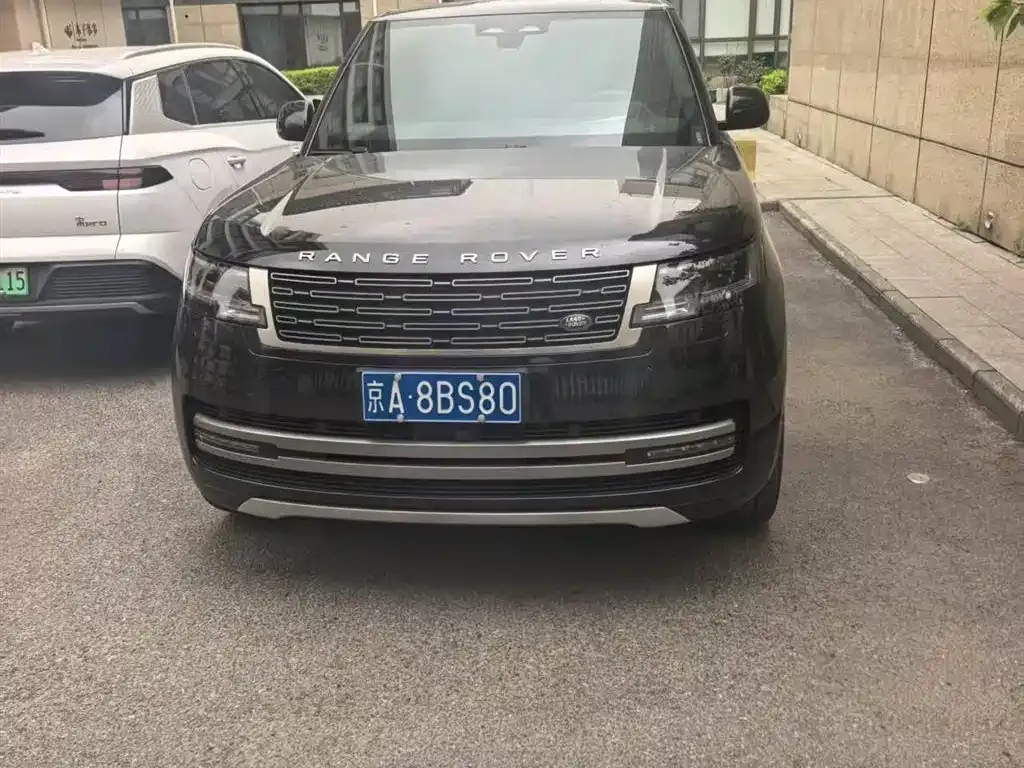 Land Rover Range Rover 2024 из CN, фото 2