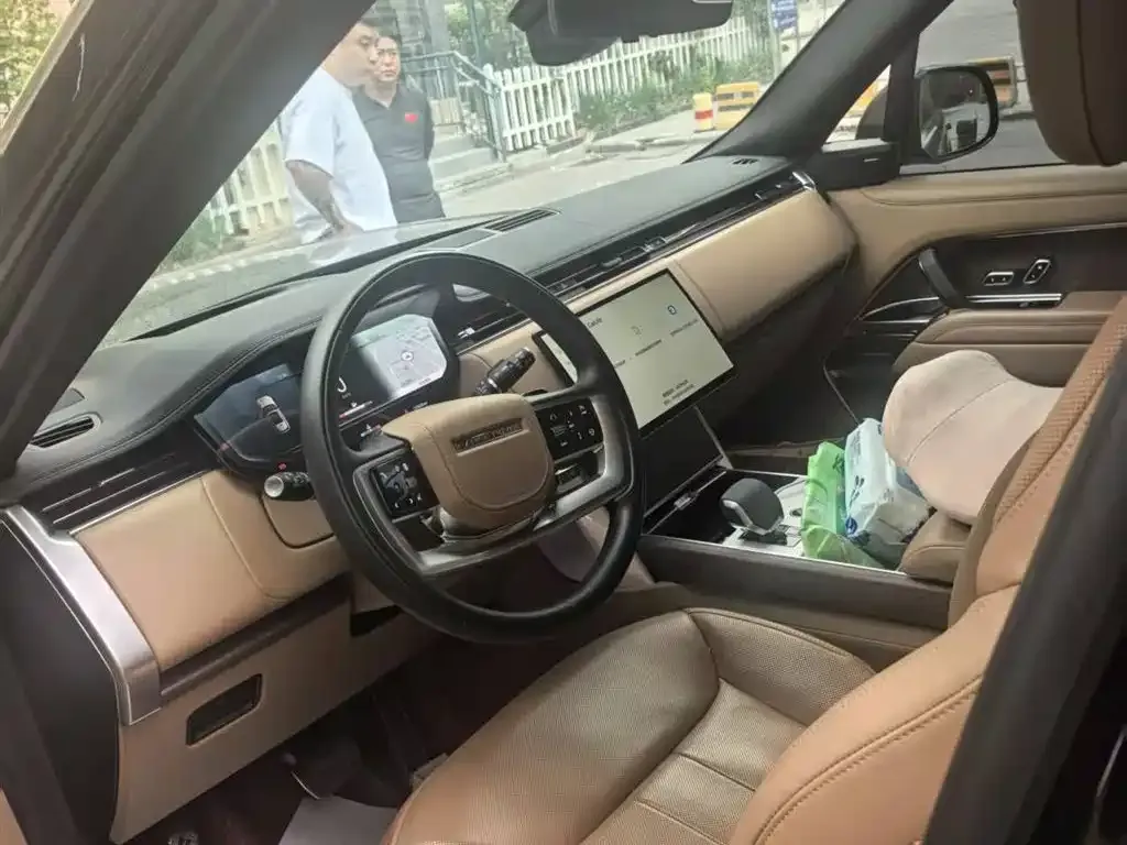 Land Rover Range Rover 2024 из CN, фото 3