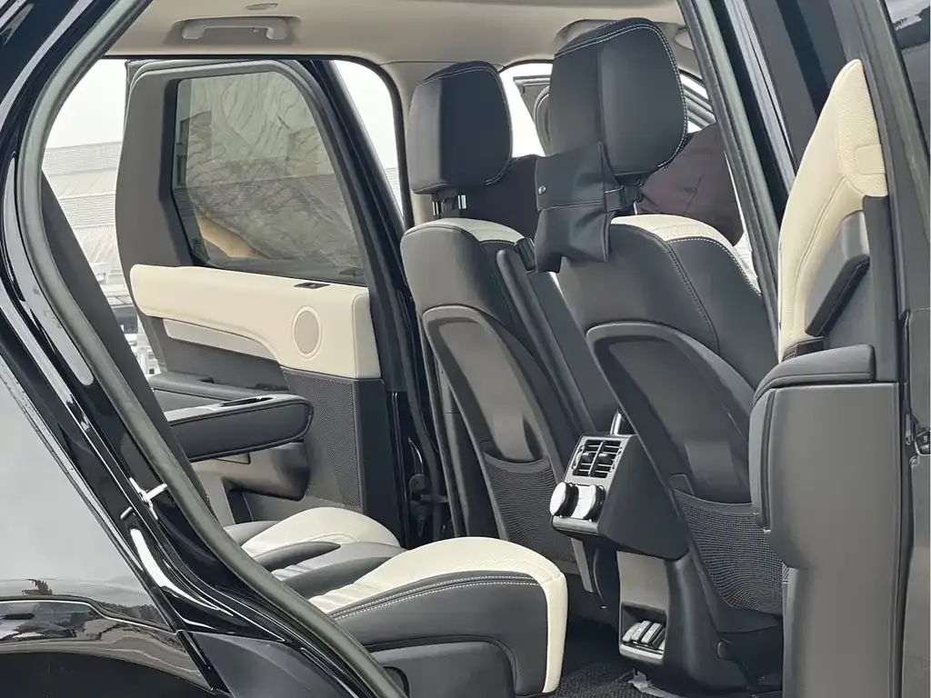 Land Rover Discovery 2023 из CN, фото 4