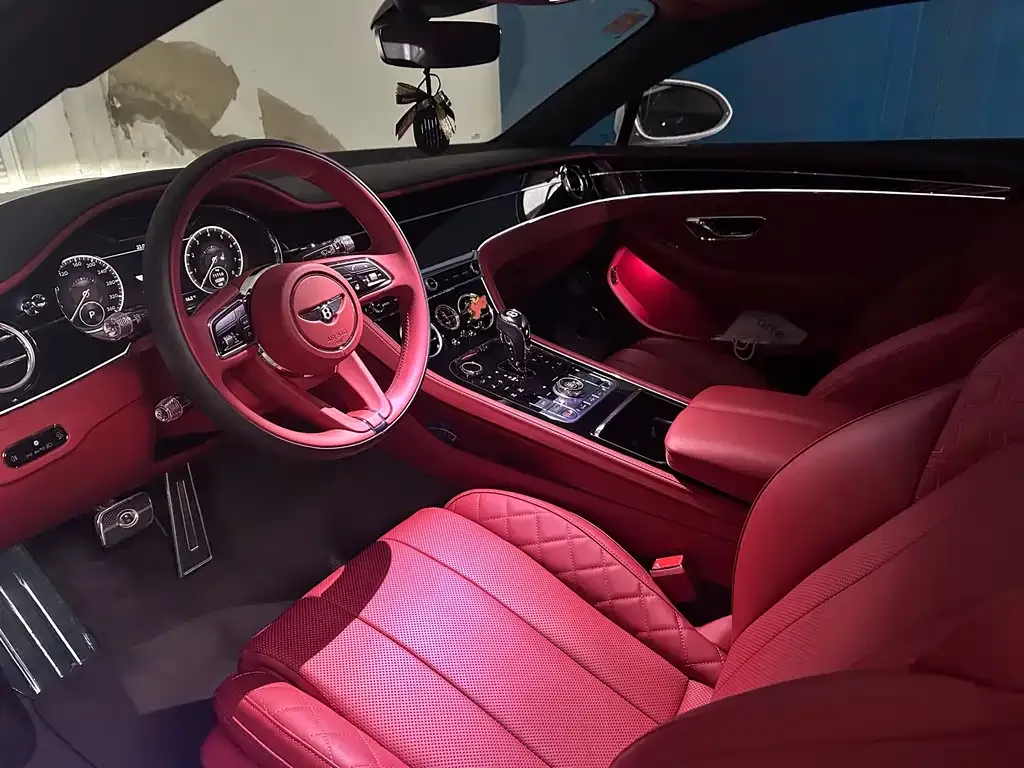 Bentley Continental 2022 из CN, фото 4