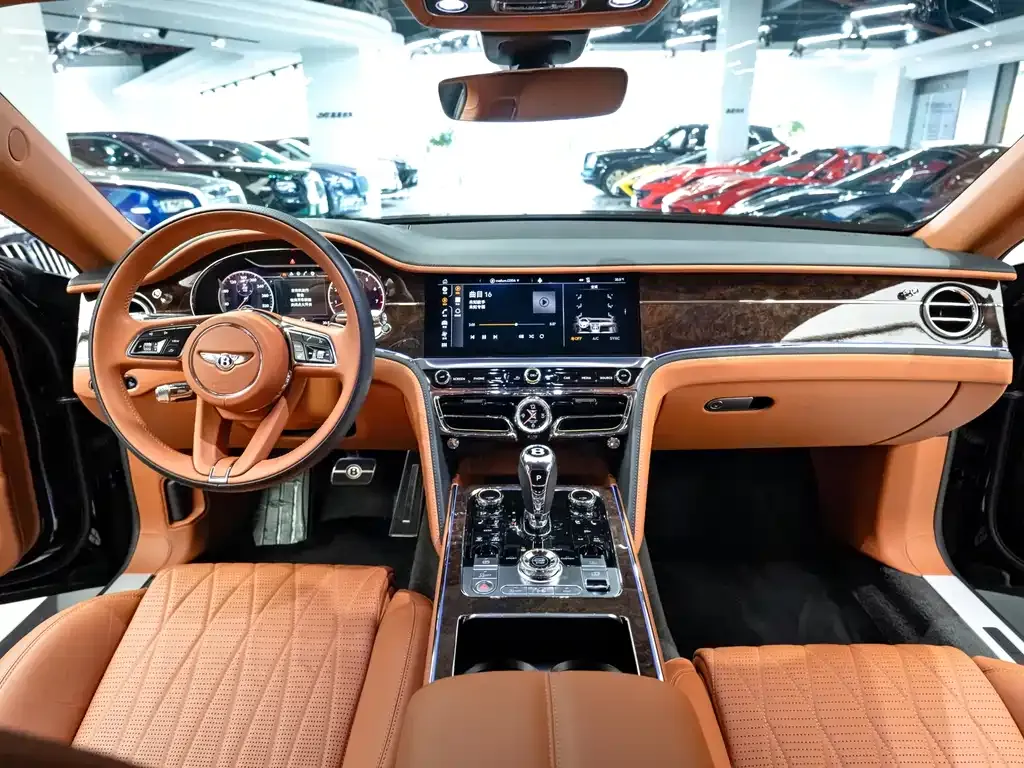 Bentley Flying Spur — фото 6