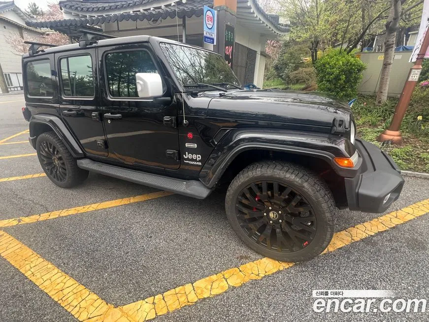 Jeep Wrangler — фото 1