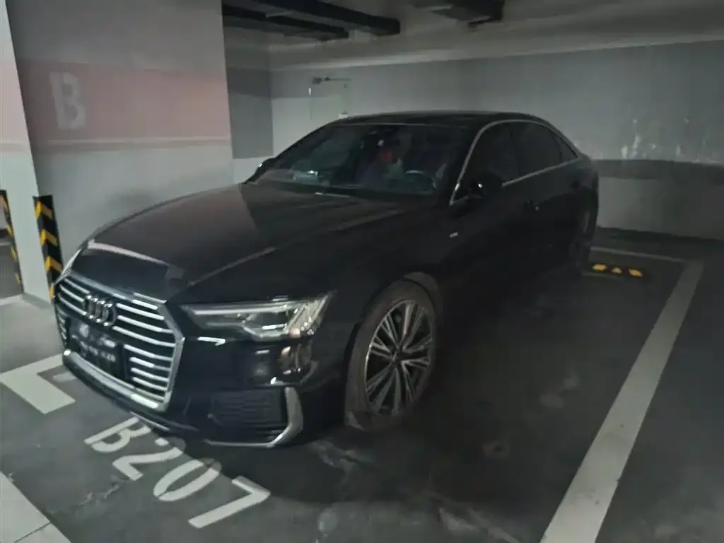 Audi A6L 2022 из CN, фото 2