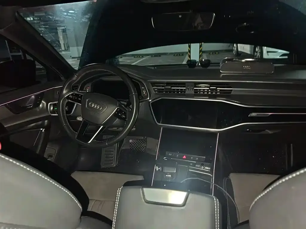 Audi A6L 2022 из CN, фото 6