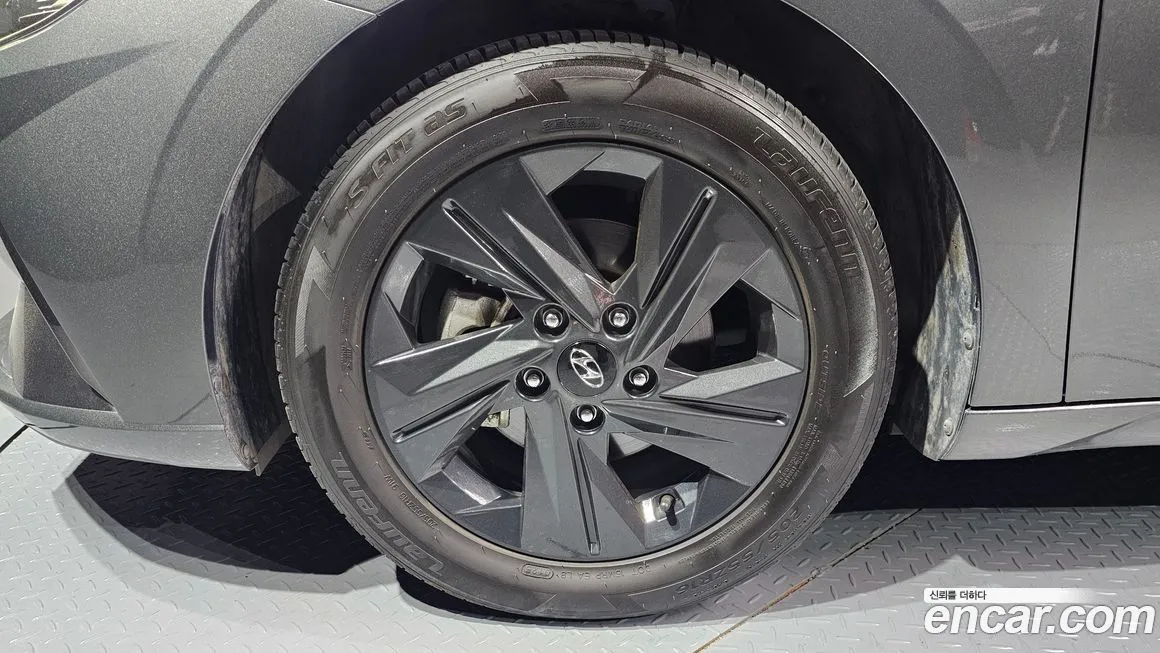 Hyundai AVANTE — фото 10