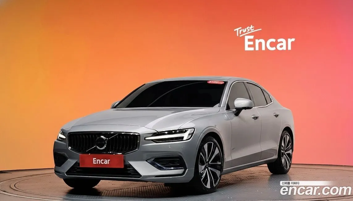 Volvo S60 2023 из KR, фото 1