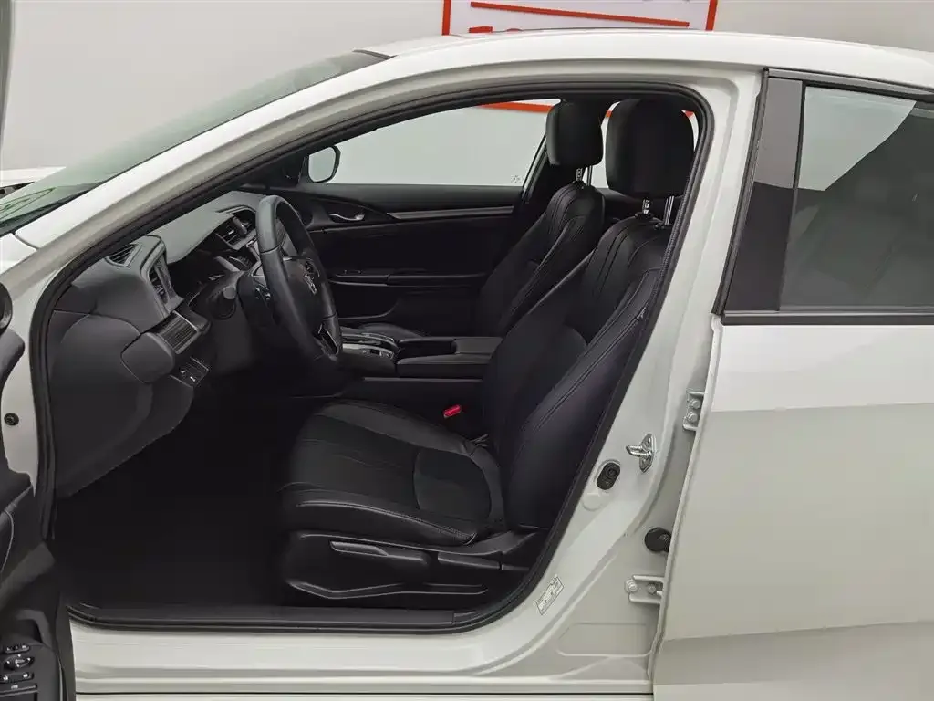 Honda Civic 2022 из CN, фото 3