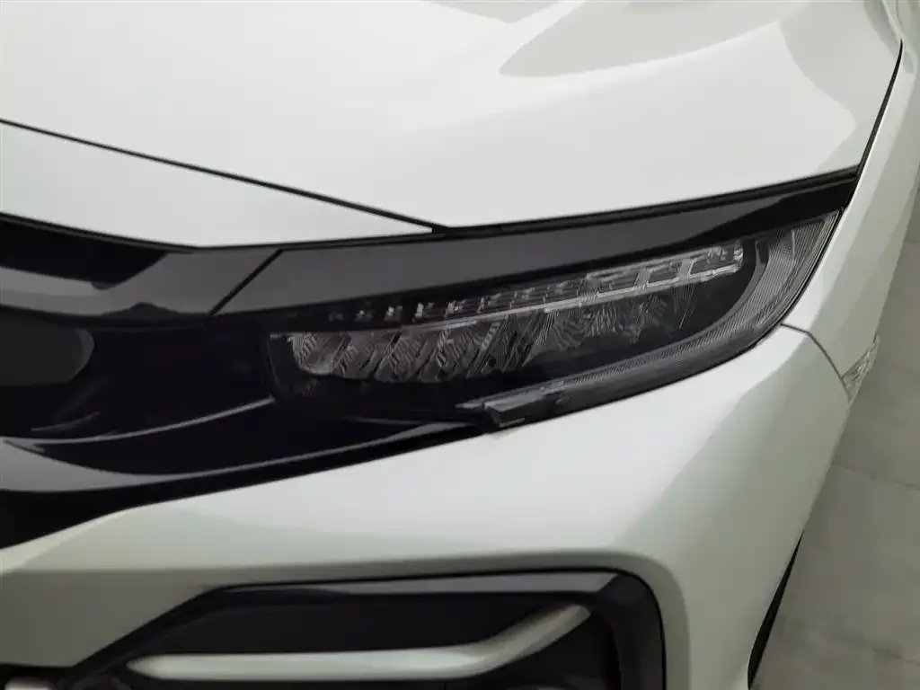 Honda Civic 2022 из CN, фото 10
