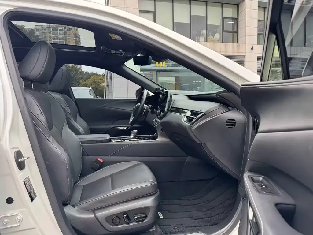 Lexus RX 2023 из CN, фото 6