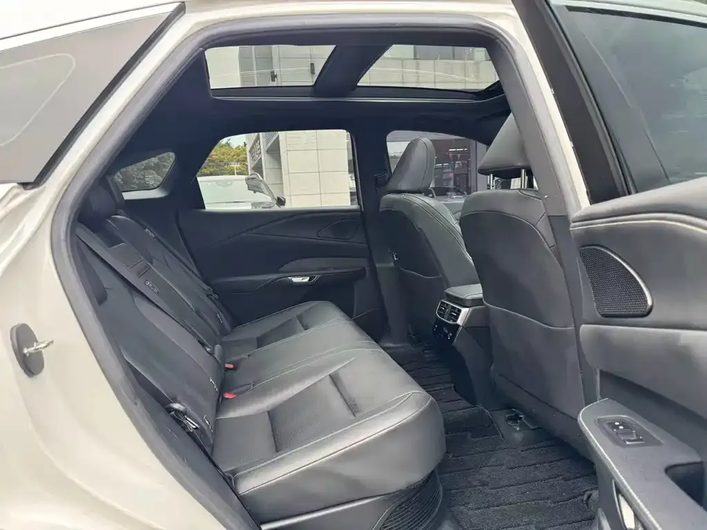 Lexus RX 2023 из CN, фото 7