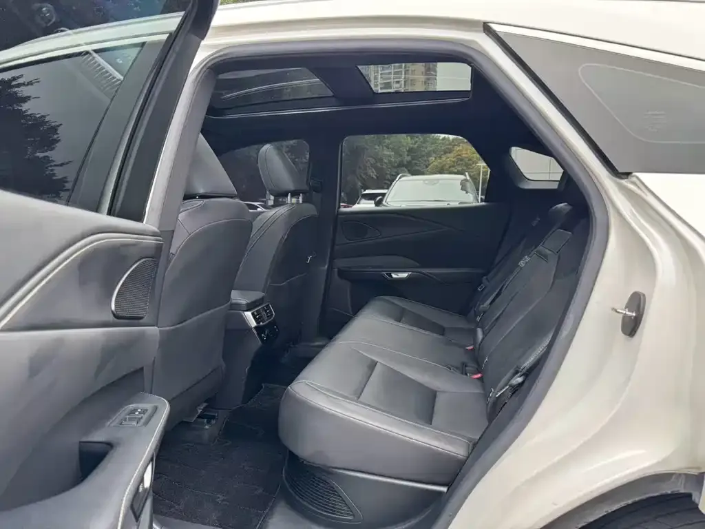 Lexus RX 2023 из CN, фото 3