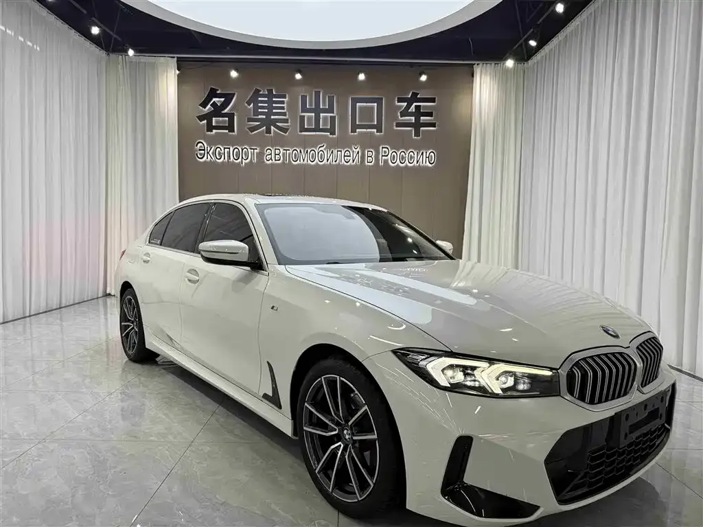 BMW 3 Series 2023 из CN, фото 2