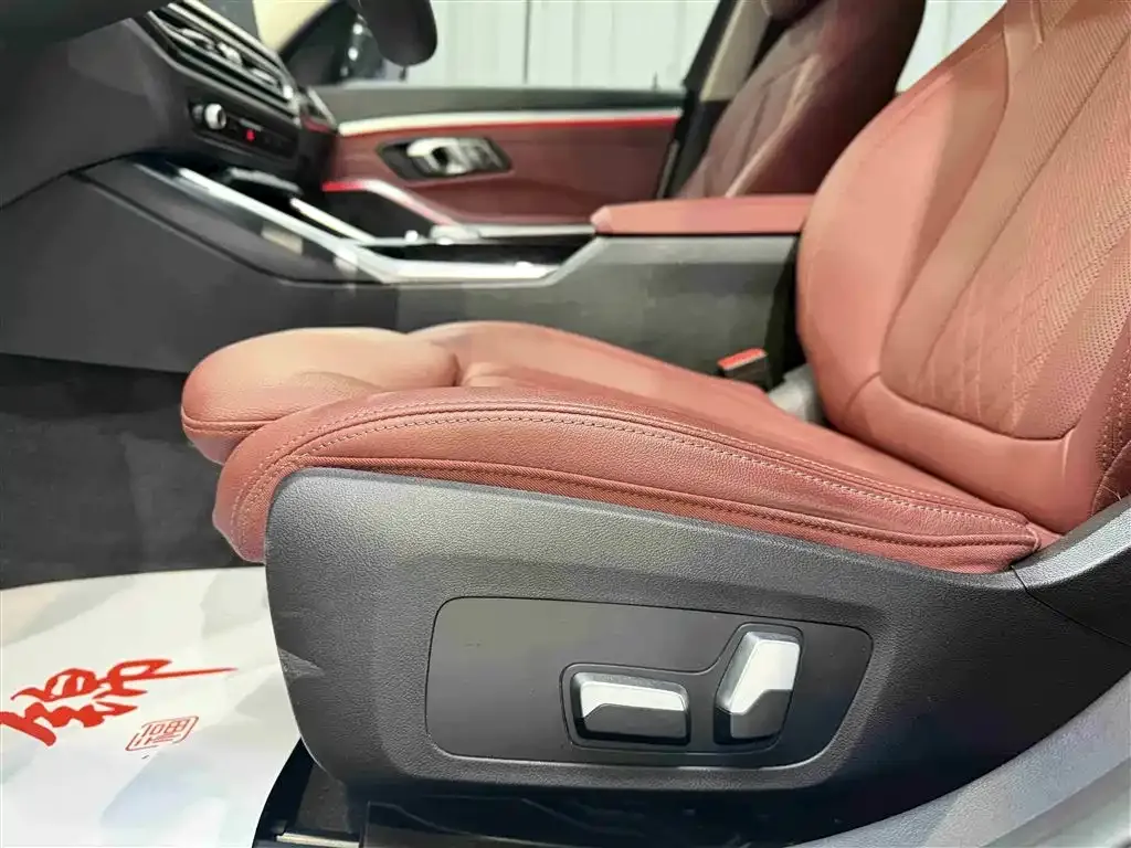 BMW 3 Series 2023 из CN, фото 7
