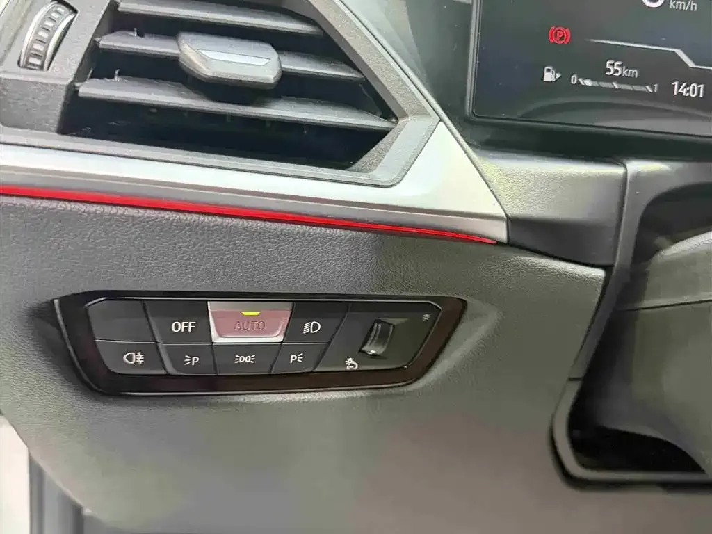BMW 3 Series 2023 из CN, фото 5