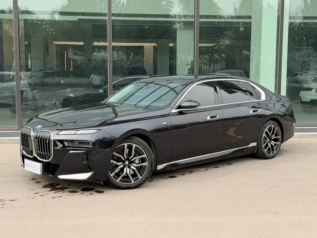 BMW i7 2024 из CN, фото 2