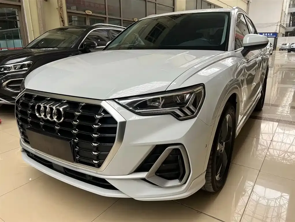Audi Q3 2022 из CN, фото 1