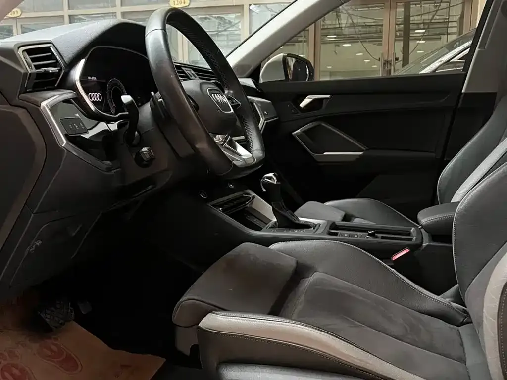 Audi Q3 2022 из CN, фото 6