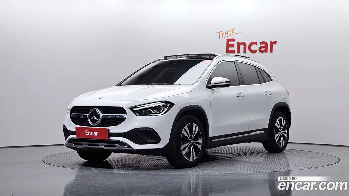 Mercedes-Benz GLA-Class