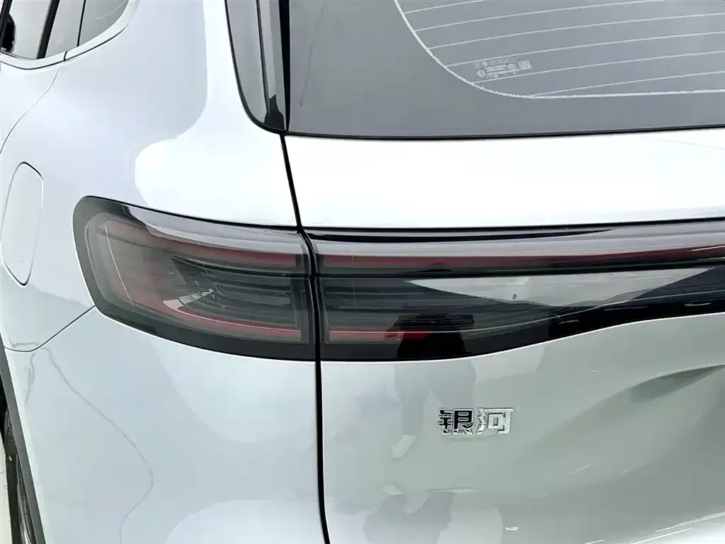Geely Galaxy Xingjian 7 2025 из CN, фото 3