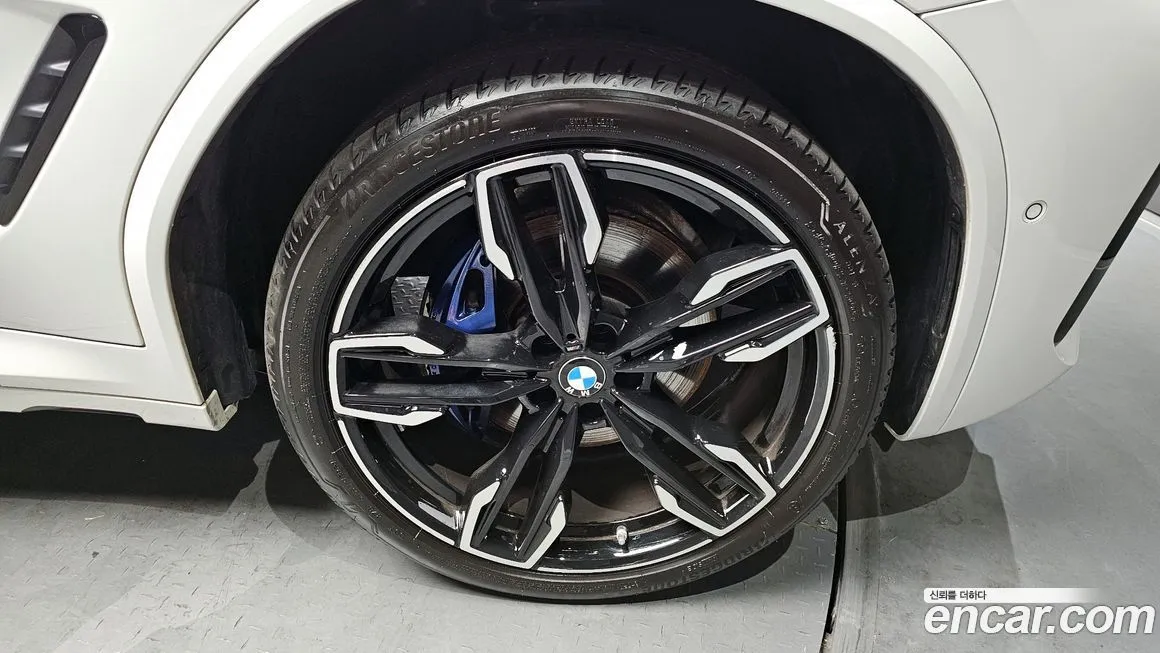BMW X4 2025 из KR, фото 10