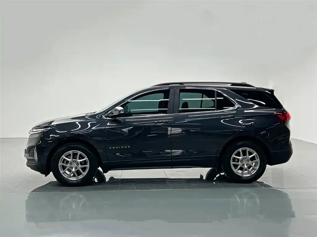 Chevrolet Equinox 2023 из CN, фото 8