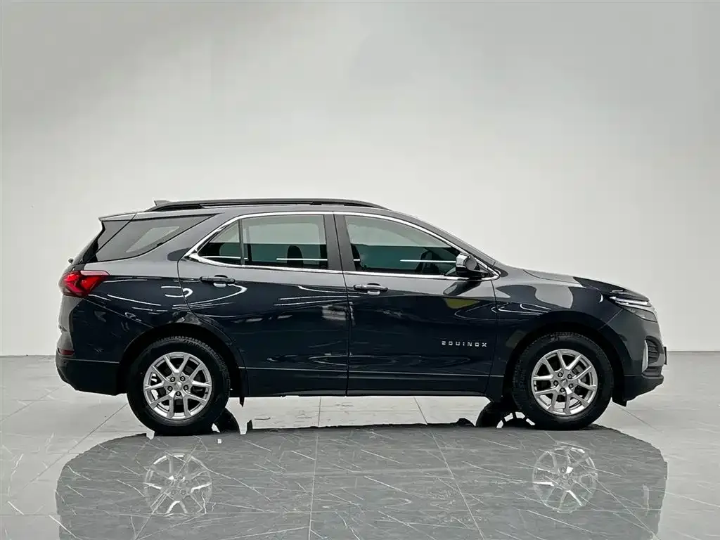 Chevrolet Equinox 2023 из CN, фото 7