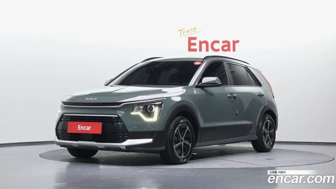 Kia Niro — фото 1