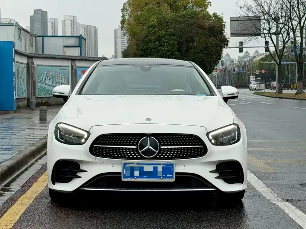 Mercedes-Benz E-Class (Import) — фото 3