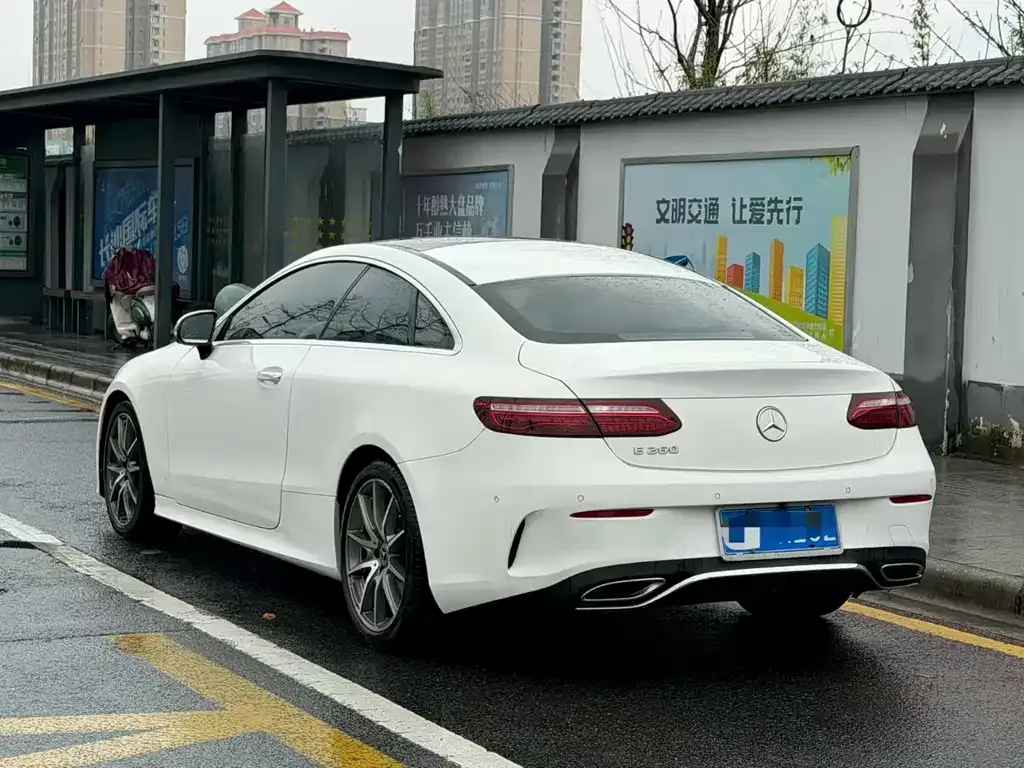 Mercedes-Benz E-Class (Import) — фото 4