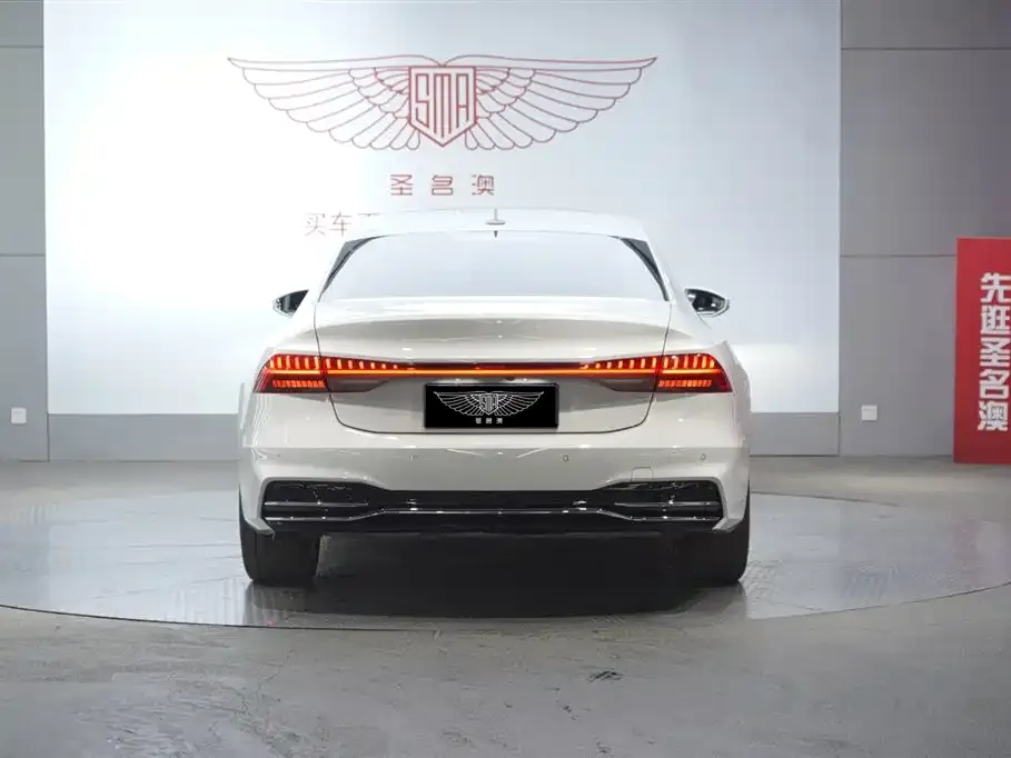 Audi A7L 2023 из CN, фото 3