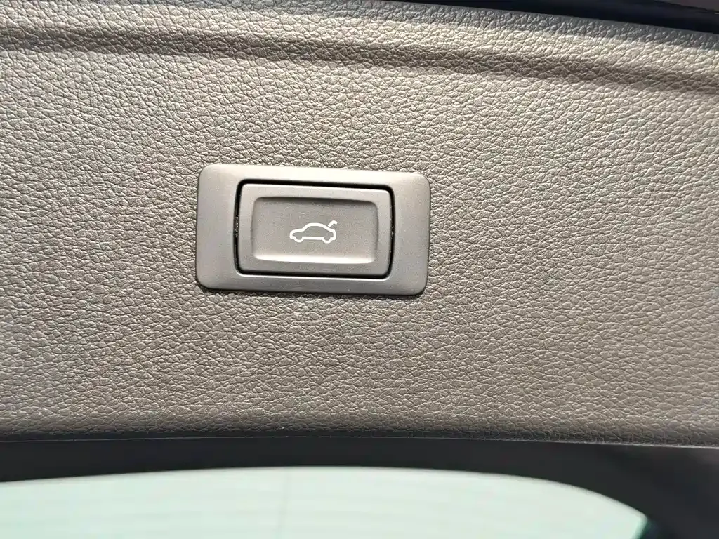Audi Q5L 2024 из CN, фото 10