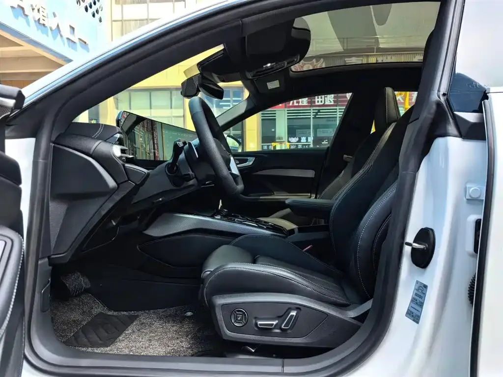 Audi A5L Sportback 2025 из CN, фото 5