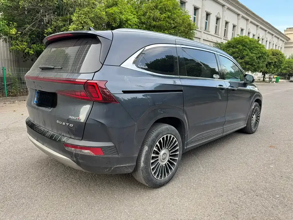 Hyundai Custo — фото 7