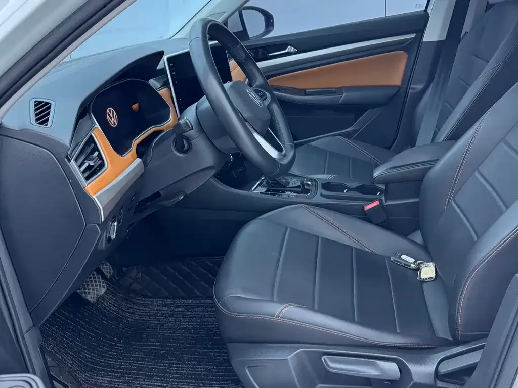 Volkswagen Bora 2022 из CN, фото 2