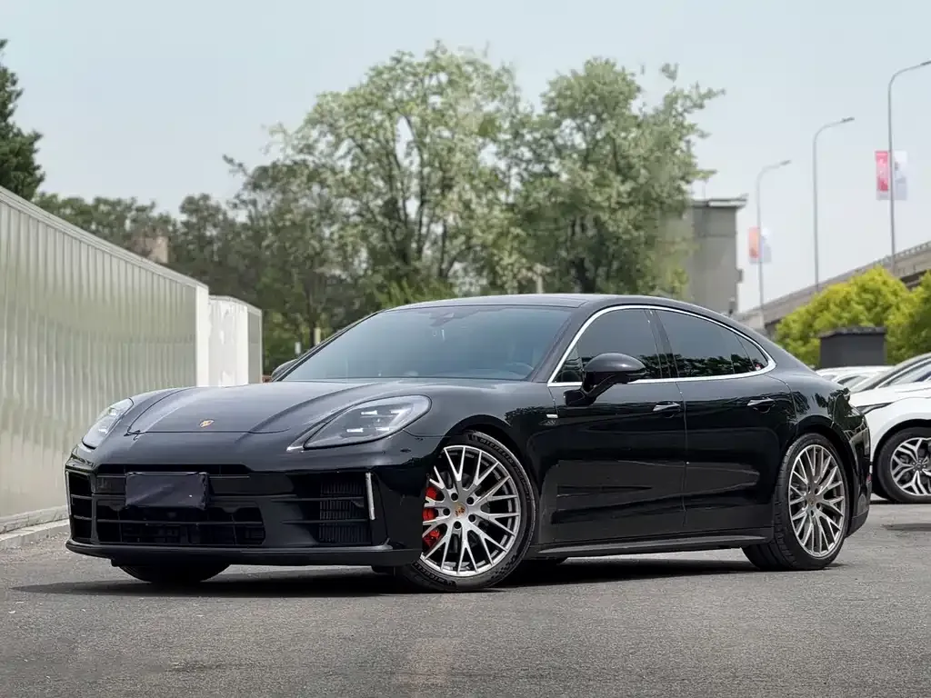 Porsche Panamera 2025 из CN, фото 1