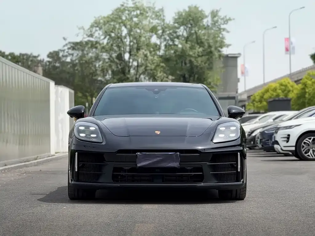 Porsche Panamera 2025 из CN, фото 5