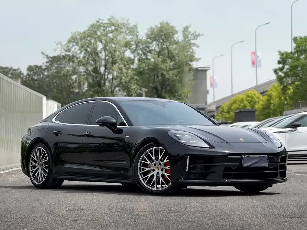 Porsche Panamera 2025 из CN, фото 8