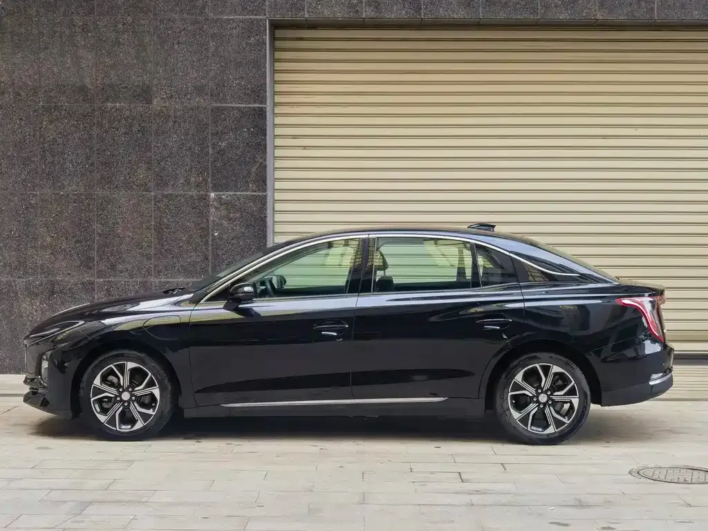 Hongqi E-QM5 2026 из CN, фото 4