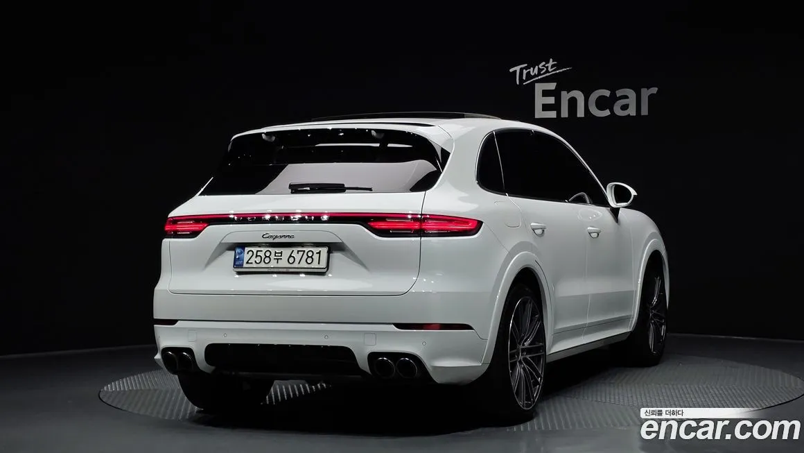 Porsche Cayenne 2021 из KR, фото 2