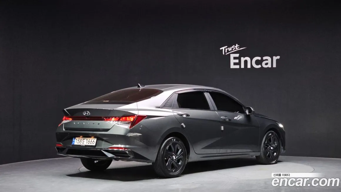Hyundai AVANTE 2023 из KR, фото 3