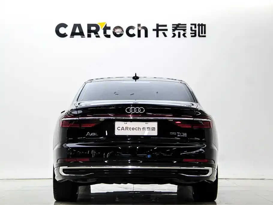 Audi A8 2023 из CN, фото 2