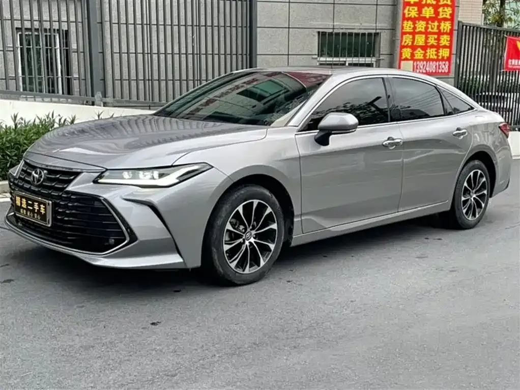 Toyota Avalon 2022 из CN, фото 1