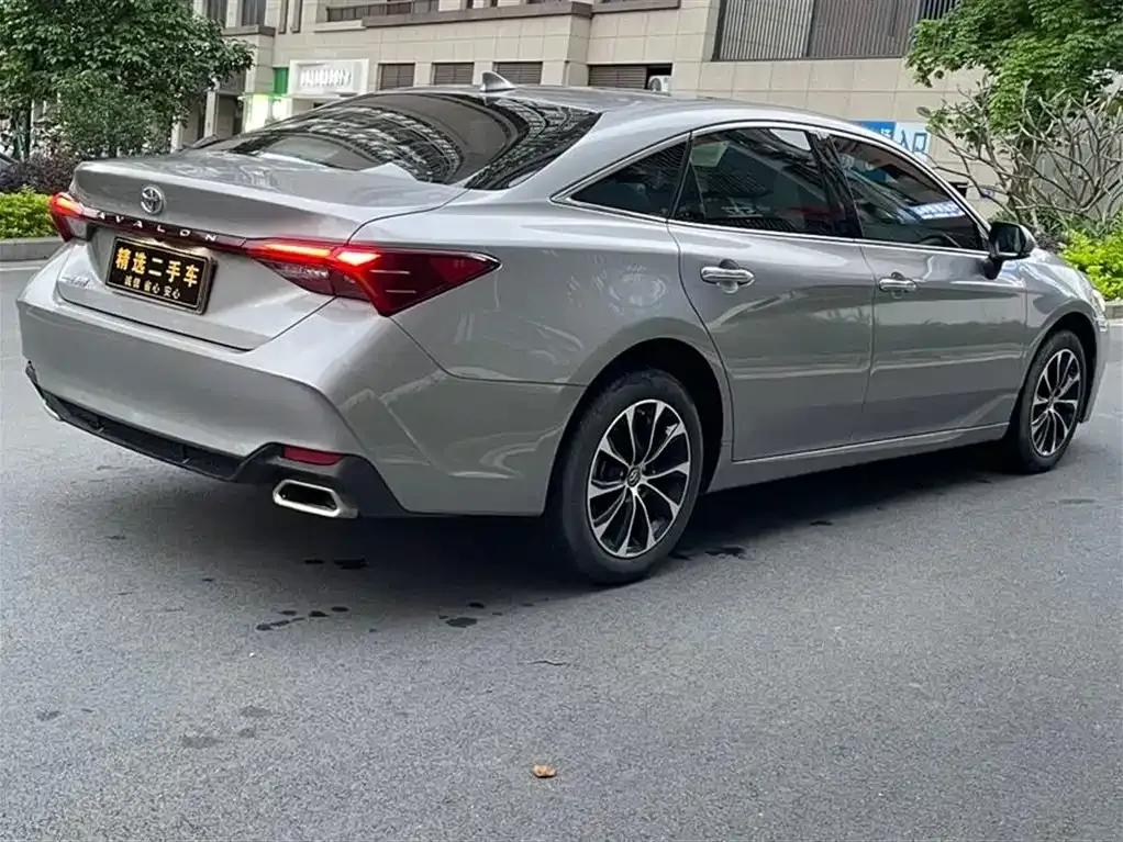 Toyota Avalon 2022 из CN, фото 8