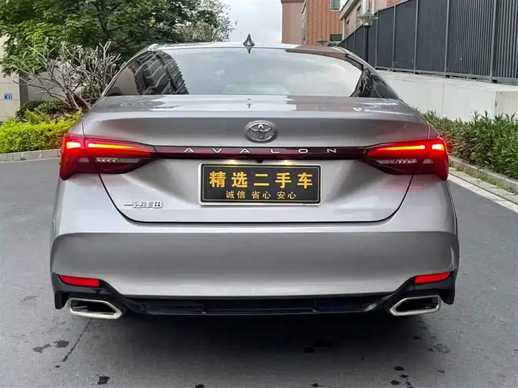 Toyota Avalon 2022 из CN, фото 9