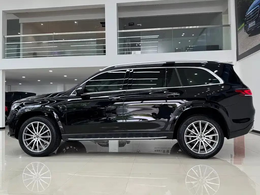 Mercedes-Benz GLS — фото 10