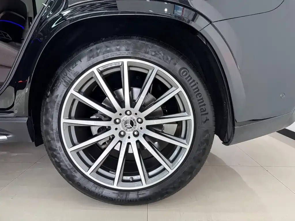 Mercedes-Benz GLS — фото 2