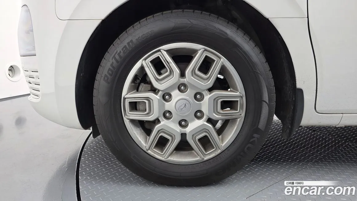 Hyundai Staria — фото 10